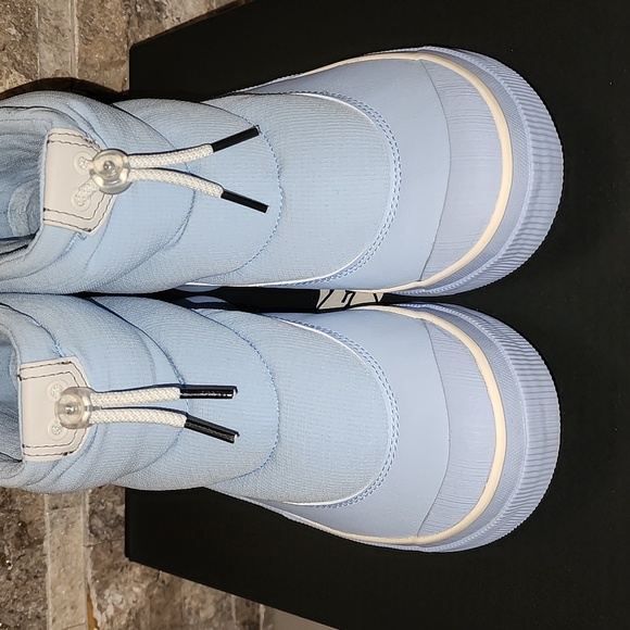 Sorel Brand New Women's Light Blue Winter Boots Snow Boots Waterproof - Picture 3 of 9